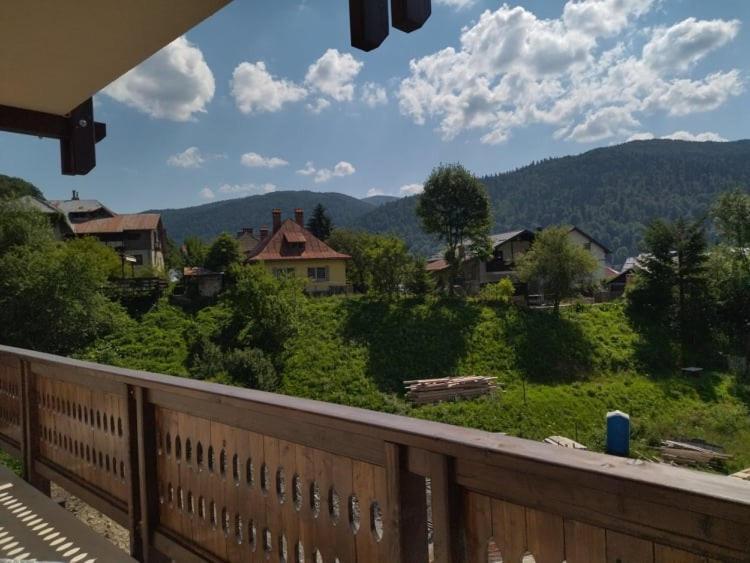 Belcara Apartment Buşteni Екстериор снимка